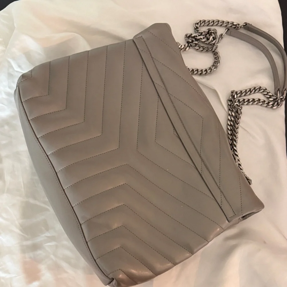 Saint Laurent Grey Quilted medium Loulou Leather Chain-strap Shoulder Bag